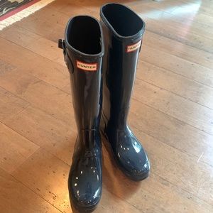 New! Hunter Original Tall Gloss Rain boot size 9 Navy